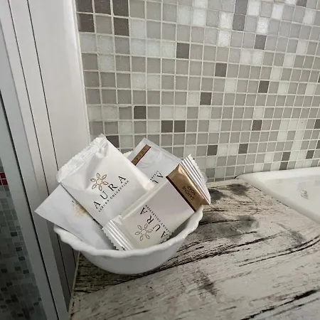 Silenzioso Loft A Due Passi Dal Viale شقة *