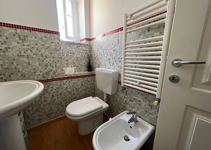 Silenzioso Loft A Due Passi Dal Viale Apartment Cuneo